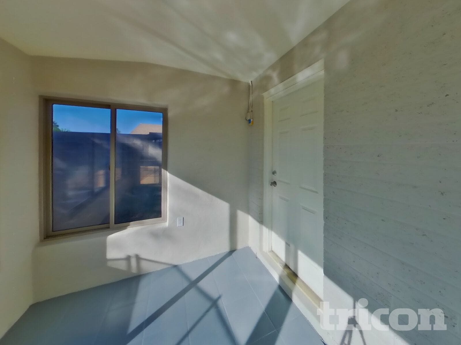 Building Photo - 10717 West Campbell Ave