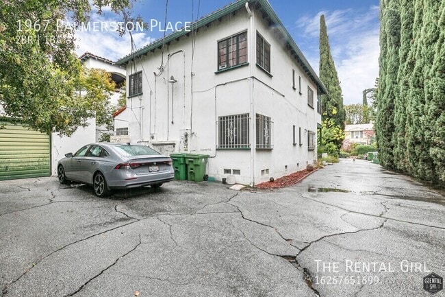 Building Photo - 1967 Palmerston Pl