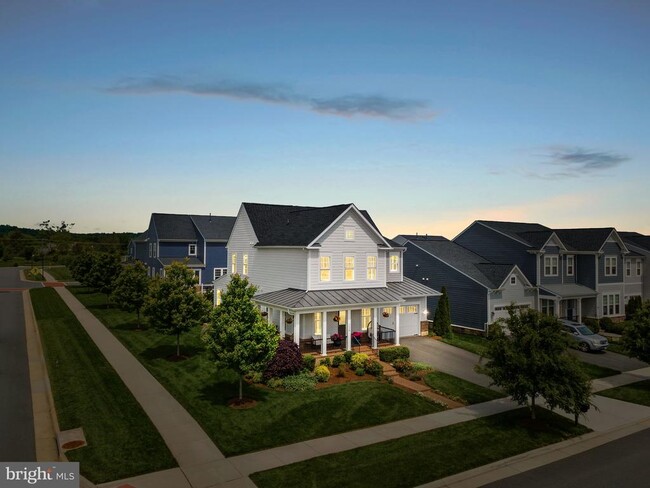 Building Photo - 1124 Themis St SE