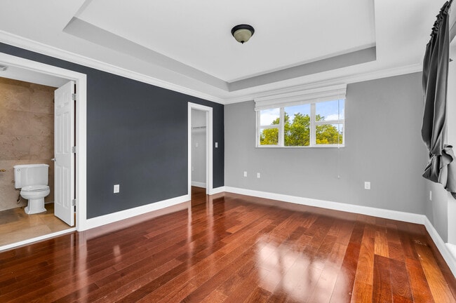 Building Photo - 486 SW 5th St