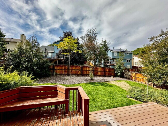 Building Photo - "Charming 3-Bed Highlands Ranch Home with ...