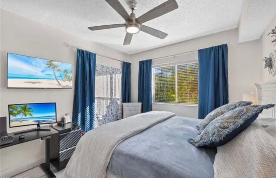 Building Photo - 1840 Florida Club Cir