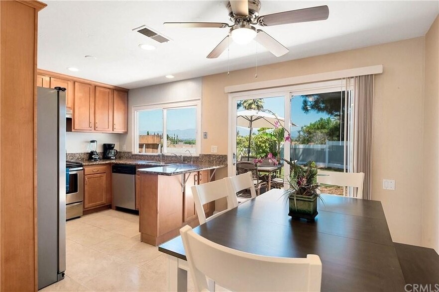 Kitchen and Dinning Room - 23662 Verona