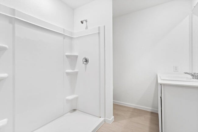 Building Photo - 1347 Neria Lp