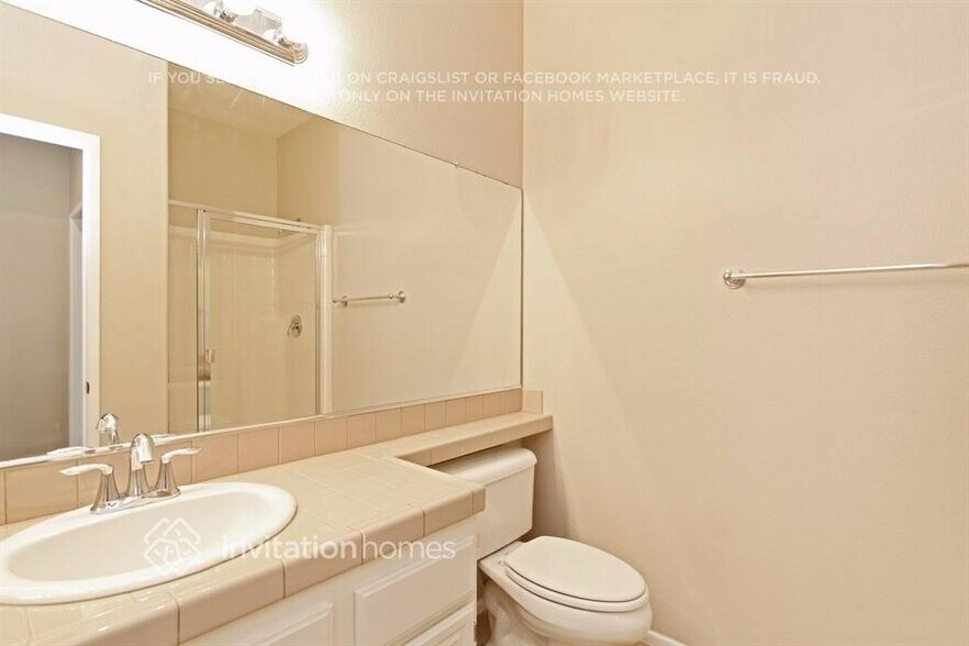 Building Photo - 5180 Ravenstone Dr