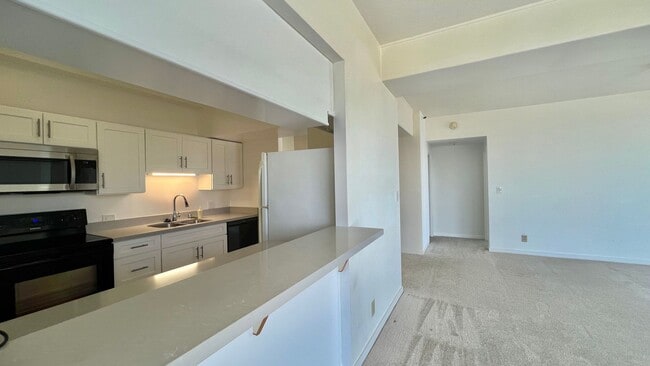 Building Photo - 6363 Christie Ave