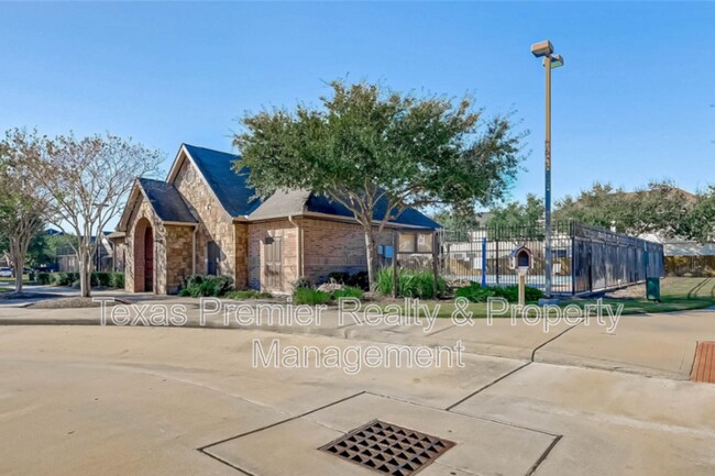 Building Photo - 5011 Redwing Brook Trail