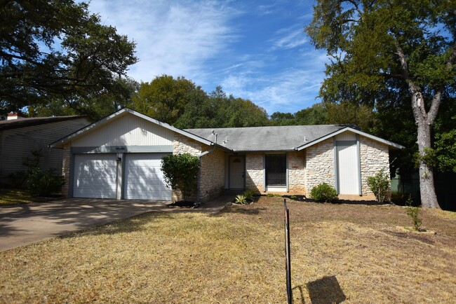 Building Photo - Quaint South Austin Neighborhood - 3/2/2 o...