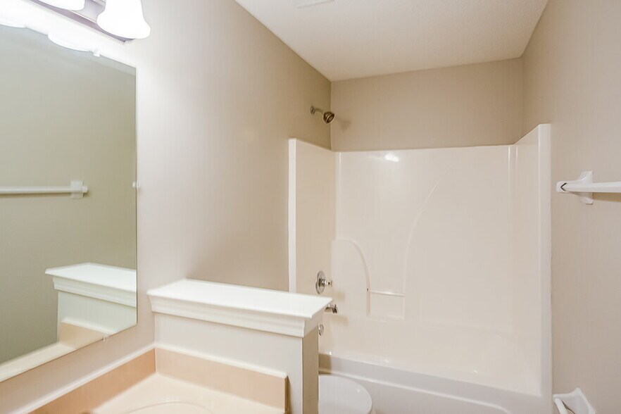 Building Photo - 5639 Camden Cove