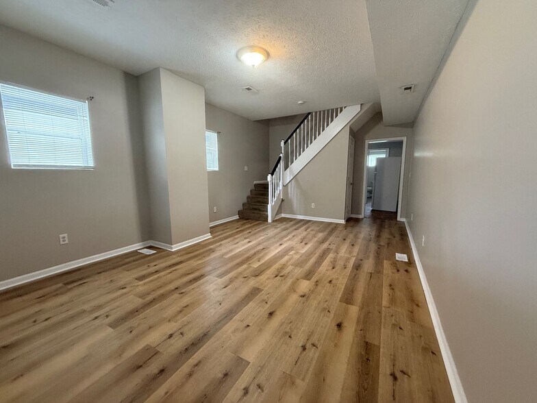 Building Photo - 2020 Boyd Ave