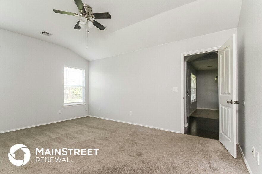 Building Photo - 10904 N 151st E Ave