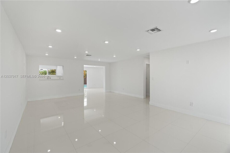 Building Photo - 10501 SW 53rd St