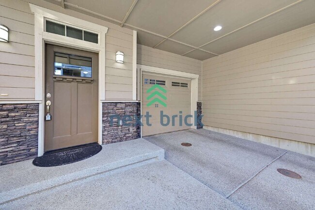 Building Photo - Charming 3-Bed, 2.5-Bath Haven with 1997 Sq Ft in Renton, WA!
