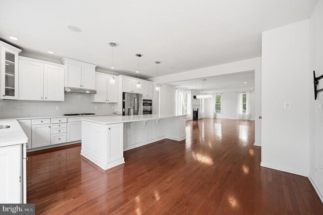 Building Photo - 24267 Purple Finch Dr
