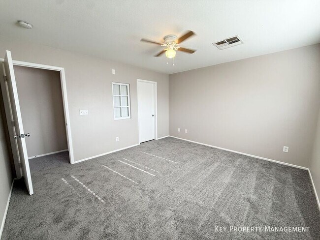 Building Photo - 6255 W Arby Ave