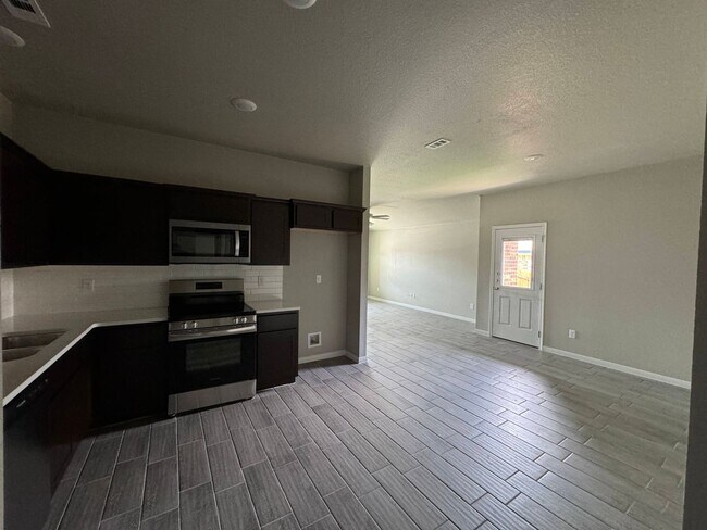 Building Photo - 1616 Indian Trail