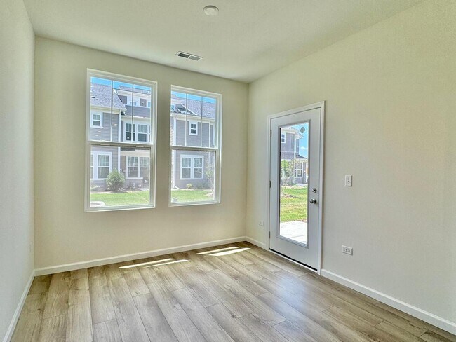 Building Photo - 667 Switchgrass Wy