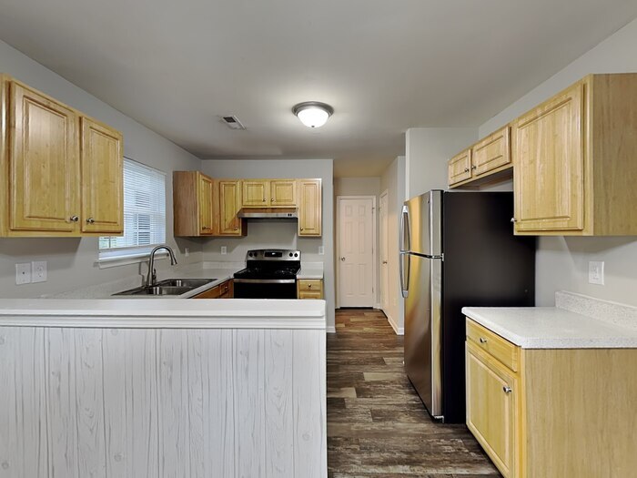 Building Photo - 1003 Valley Ridge Rd