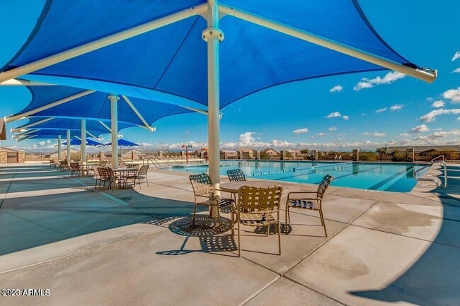 Building Photo - 32934 N Cherry Creek Rd