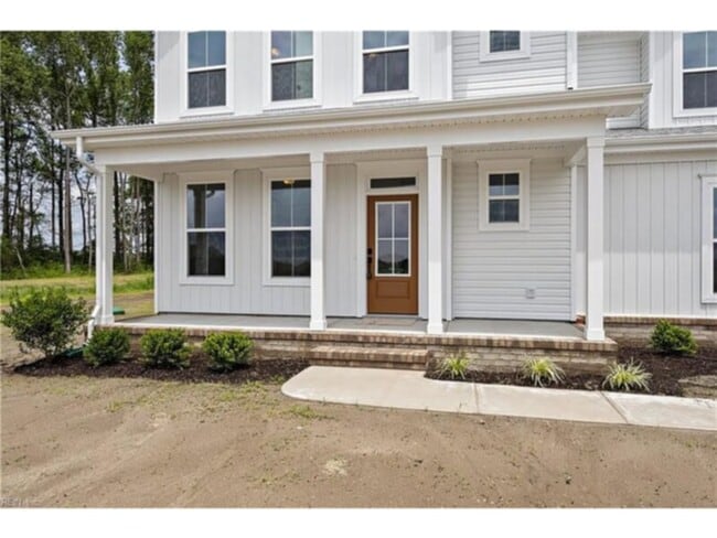 Building Photo - 5 Bedroom 3 Bathroom for rent