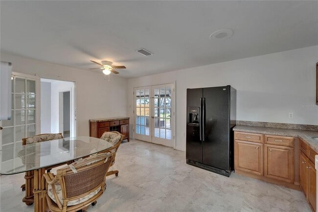 Building Photo - 8818 Ashman Rd