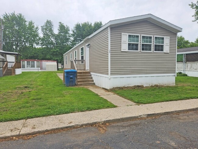 Building Photo - 2900 N Apperson Way