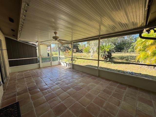 Building Photo - 10312 Hidden Ln