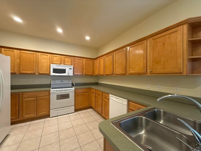 Building Photo - 5508 Hampton Woods Way