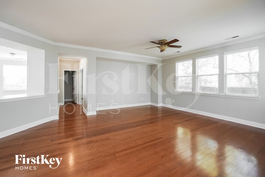 Building Photo - 123 Salt Meadow Ln