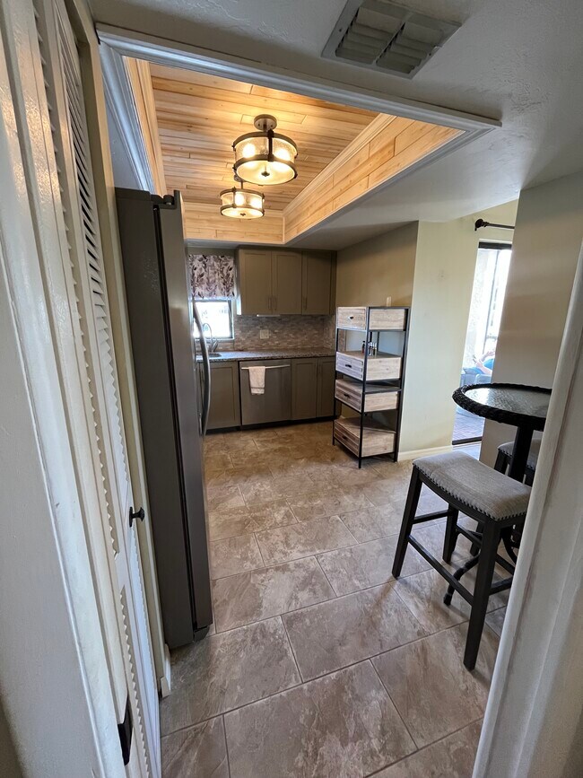 Building Photo - 13264 White Marsh Ln