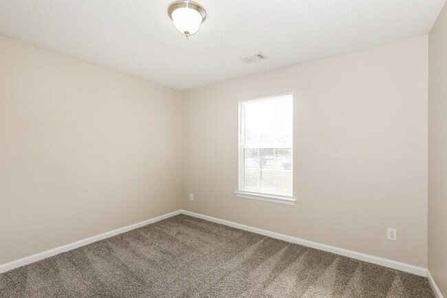 Building Photo - 10900 Hondal Ct