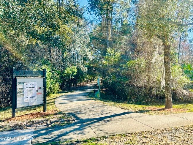 Building Photo - 285 Garden Wood Dr