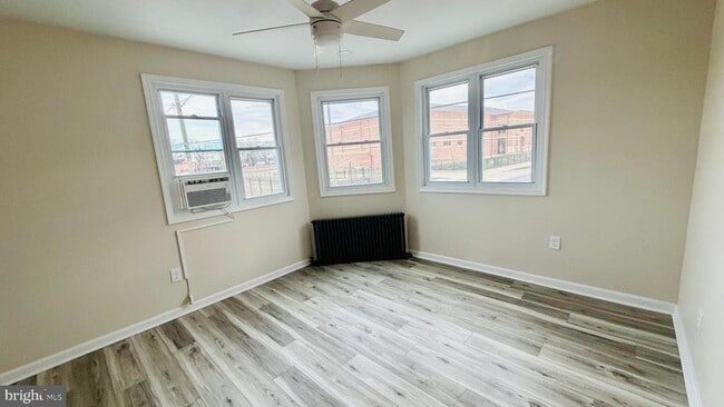 Building Photo - 515 Broadway St