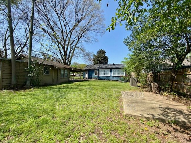 Building Photo - 183 Leo Ave