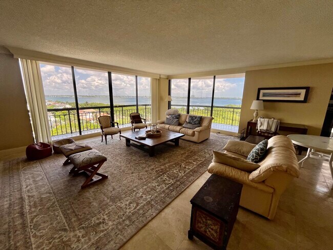 Building Photo - 4100 N Ocean Dr