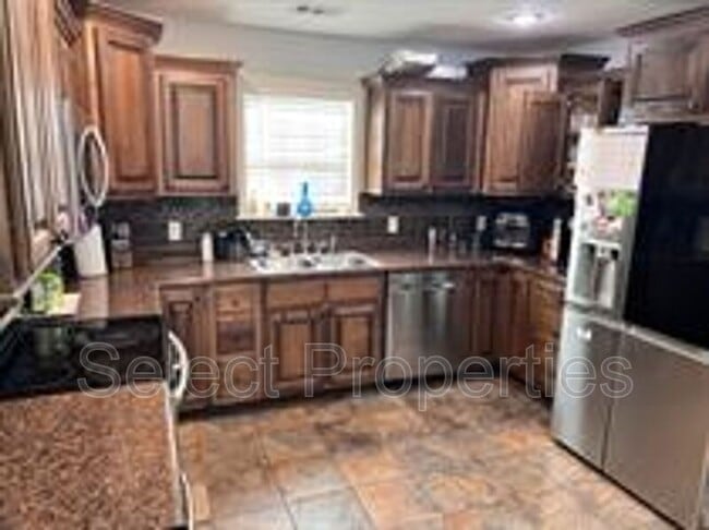 Building Photo - 201 County Rd 4063