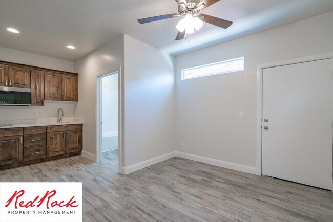 Building Photo - Single Family Home in Hurricane with an attached Casita!