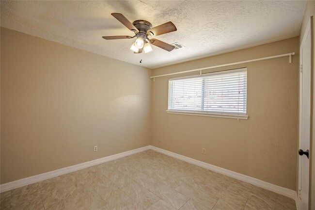 Building Photo - 11435 Triola Ln