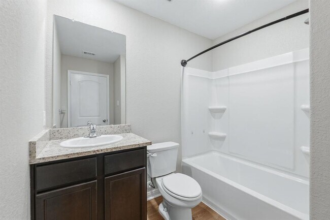 Building Photo - 1326 Amy Dr