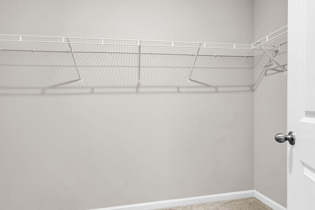 Building Photo - 534 Alderly Dr