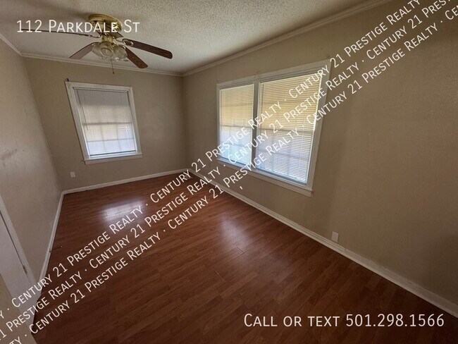 Building Photo - 112 Parkdale St