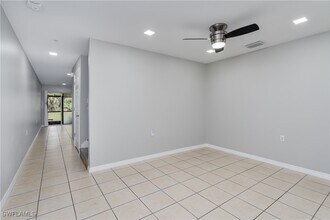 Building Photo - 9080 Gervais Cir