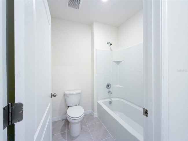 Building Photo - 2054 Tay Wes Dr