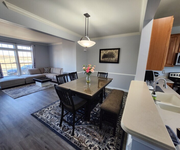 Building Photo - 2068 Lockwood Dr
