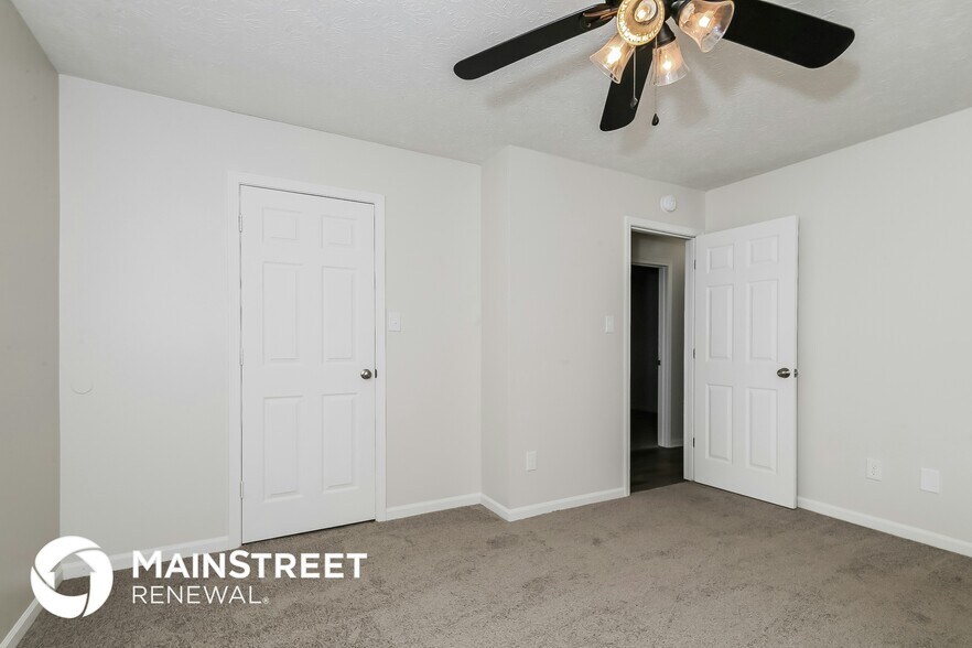 Building Photo - 4412 Rotterdam Dr