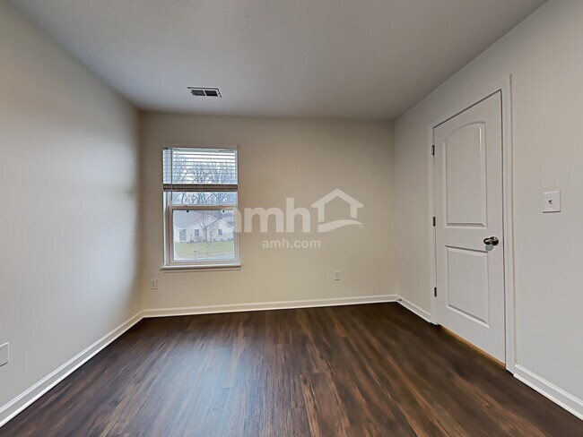 Building Photo - 7409 Vintage Cir