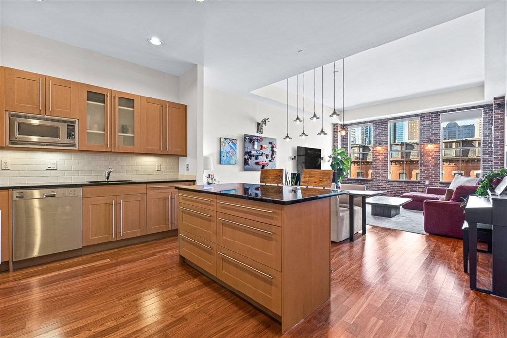Building Photo - 505 Tremont St