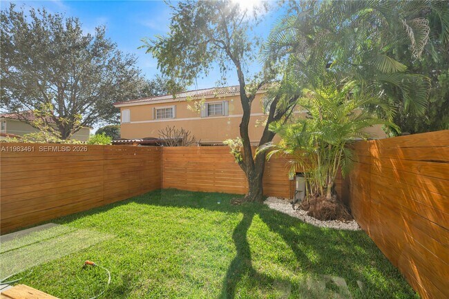 Building Photo - 13914 SW 101st Ln