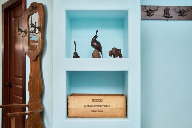 Building Photo - 123 N Wahsatch Ave