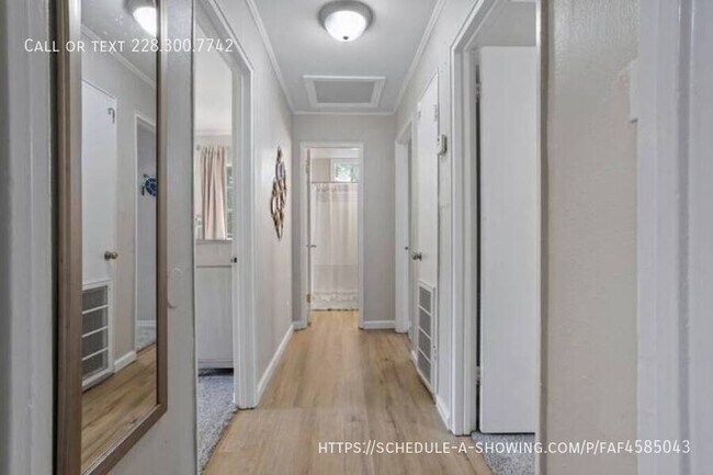 Building Photo - 1807 Curcor Dr